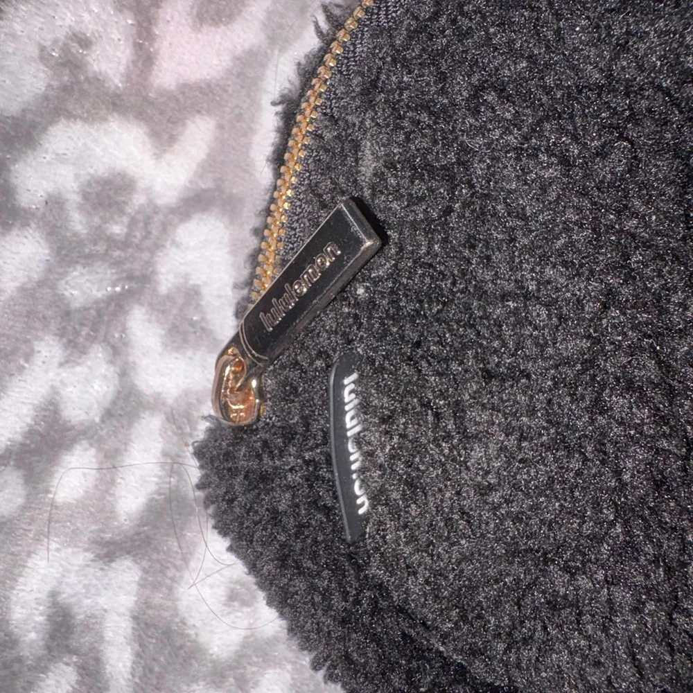 Lululemon Black Sherpa Belt Bag NWOT